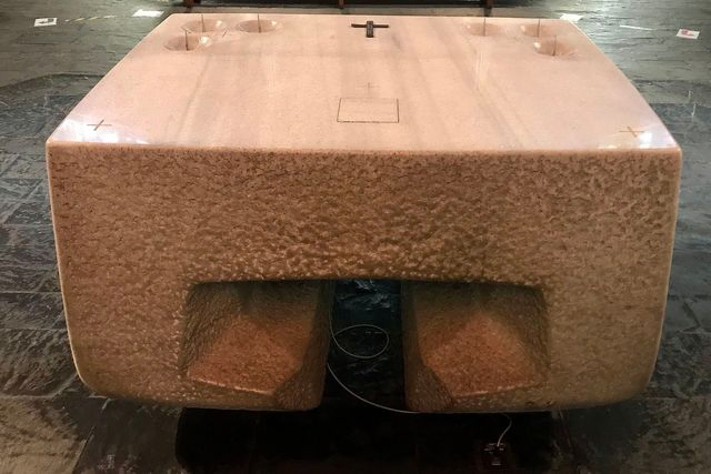 Altar von hinten