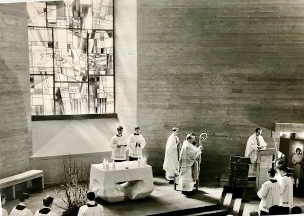 Kirchweihgottesdienst, Innenraum Maria Frieden